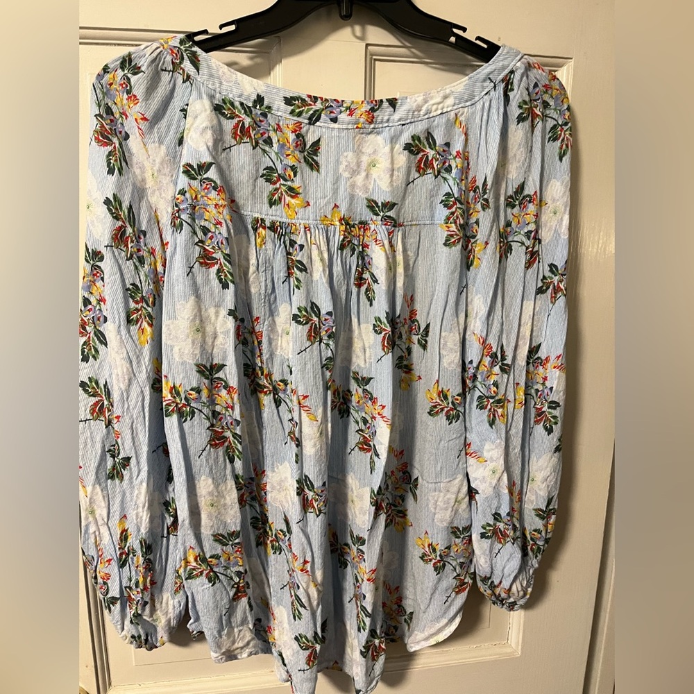 EUC Maeve by Anthropologie floral v-neck blouse, size 22W - Picture 4 of 6